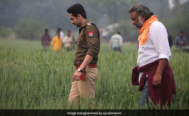Here's How Ayushmann Khurrana Wished <i>Article 15</i> Director Anubhav Sinha On His Birthday