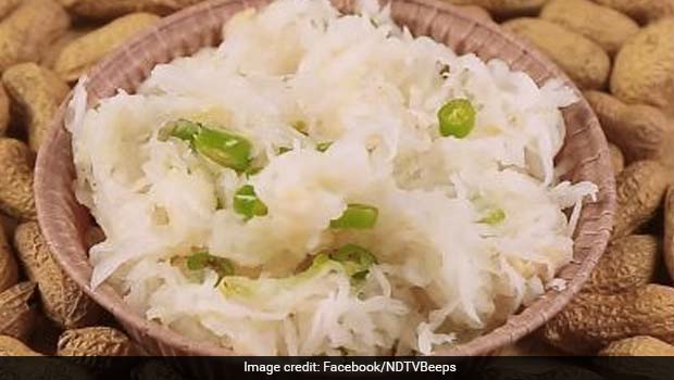 Watch: How To Make Mooli Ka Laccha - A Droolworthy Salad From UP And Bihar