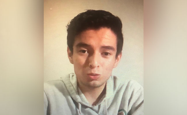 Starbucks Employee Gets $32,000 In Tips After Customer's Facebook Post On Face Masks Backfires