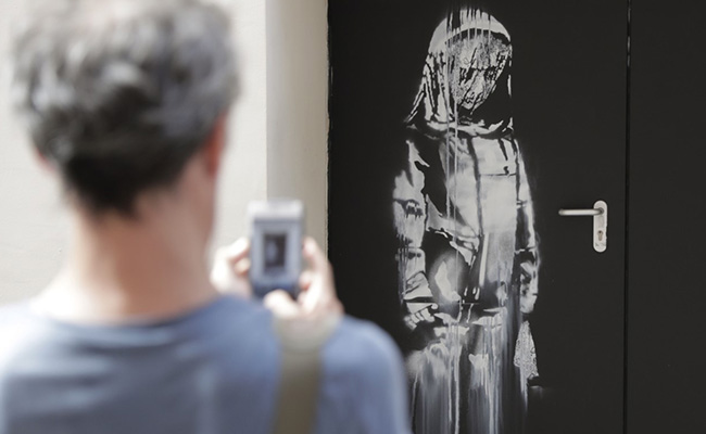 Banksy's Stolen Tribute To 2015 Paris Attack Victims Recovered In Italy