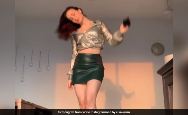 एली अवराम ने बालों को लहराते हुए धांसू अंदाज में किया कैटवॉक, बार-बार देखा जा रहा Video