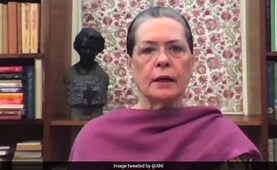জিএসটি পরিষদের বৈঠকের আগে তিন মুখ্যমন্ত্রীকে চিঠি লিখলেন সনিয়া গান্ধি জিএসটি পরিষদের বৈঠকের আগে তিন মুখ্যমন্ত্রীকে চিঠি লিখলেন সনিয়া গান্ধি
