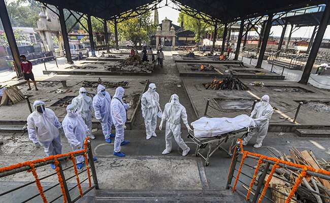 मुंबई में कोरोनावायरस से अब तक 40 से कम उम्र के 513 युवाओं की मौत, हर दिन एक युवा हार रहा जिंदगी की जंग