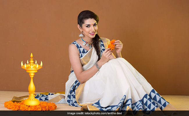 Go All Out For Prints With These Gorgeous Printed <i>Sarees</i>