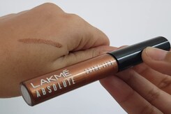 We Tried The Lakme Shine Line Eyeliner We Tried The Lakme Shine Line Eyeliner