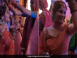 आरती सिंह पर दोस्त की शादी में गिरे कलीरे, Video शेयर कर बोलीं- जानना चाहते थे, कैसा लड़का चाहिए, मेरा जवाब... आरती सिंह पर दोस्त की शादी में गिरे कलीरे, Video शेयर कर बोलीं- जानना चाहते थे, कैसा लड़का चाहिए, मेरा जवाब...