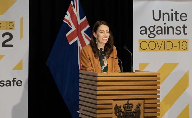 'कोरोनावायरस-फ्री' हुआ न्यूज़ीलैंड, खबर सुनकर खुशी से झूम उठीं PM जेसिंडा आर्डर्न