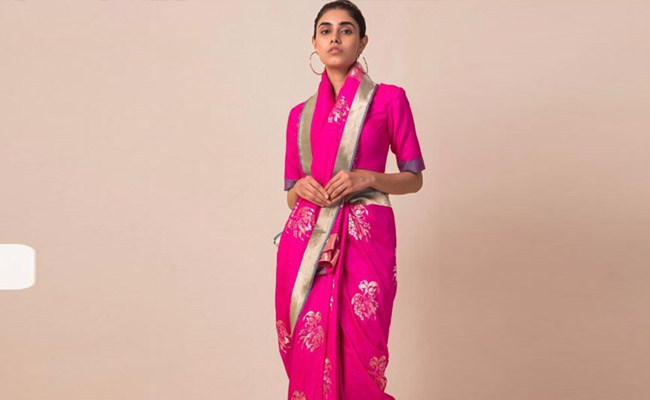 4 Floral <i>Sarees</i> To Lend Your Closet A Fabulous Touch