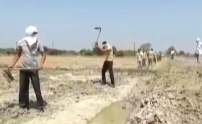 Gujarat MLA Alleges Multi-Crore Scam Under Rural Employment Scheme