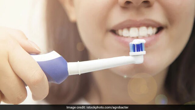 Brushing twice a day is important to ensure optimal oral health