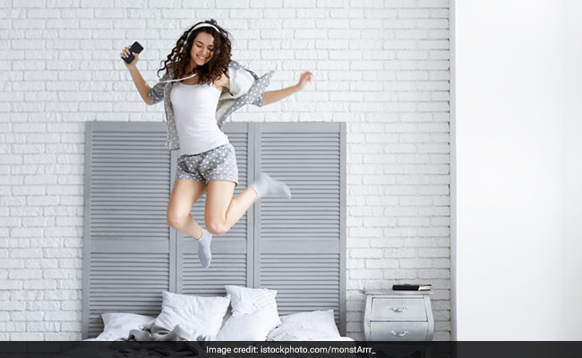 Chill At Home In These 7 Cool Lounge Shorts For Under Rs 500