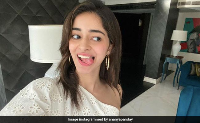 Kareena Kapoor, Karan Johar, Ranbir Are "Like The Gossip Girls", Says Ananya Panday