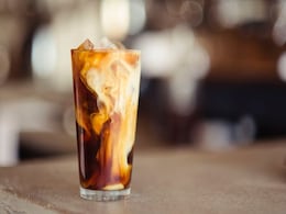 कैफे जैसी कोल्ड कॉफी घर पर इस ट्रिक से बनाएं, हर मेहमान कहेगा टेस्टी Cold Coffee की एक बार रेसिपी तो बता दीजिए प्लीज! कैफे जैसी कोल्ड कॉफी घर पर इस ट्रिक से बनाएं, हर मेहमान कहेगा टेस्टी Cold Coffee की एक बार रेसिपी तो बता दीजिए प्लीज!