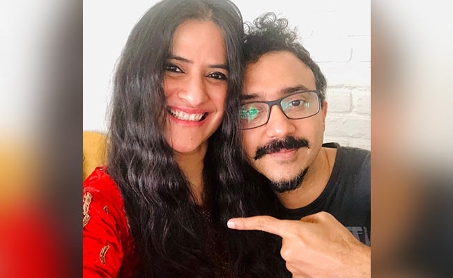 विश्व संगीत दिवस से पहले सोना मोहपात्रा की नई रिलीज 'पोर्ट्रेट्स ऑफ क्वारेंटाइन' का धमाल- देखें Video