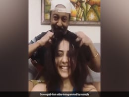 Happy Fathers Day 2020: रकुल प्रीत सिंह पापा से चंपी कराती आईं नजर, फादर्स डे पर Video हुआ वायरल Happy Fathers Day 2020: रकुल प्रीत सिंह पापा से चंपी कराती आईं नजर, फादर्स डे पर Video हुआ वायरल