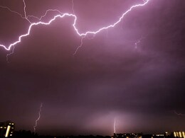 Red Alert For Rain, Storm Issued For Delhi And Nearby Areas Red Alert For Rain, Storm Issued For Delhi And Nearby Areas