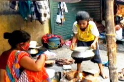 Kolkata's Street Dwellers Have Been Hit The Hardest By Covid-19 Pandemic Kolkata's Street Dwellers Have Been Hit The Hardest By Covid-19 Pandemic