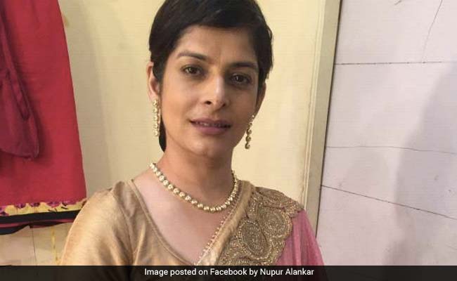 रेणुका शहाणे  ने 'दीया बाती और हम' की एक्ट्रेस के लिए मांगी आर्थिक मदद, मां के इलाज के लिए चाहिए पैसे