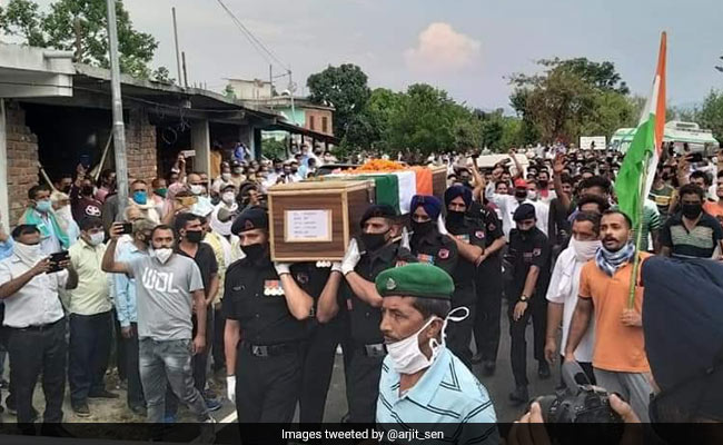 Last Rites Of Soldier Killed In Ladakh Clash Performed In Himachal Pradesh