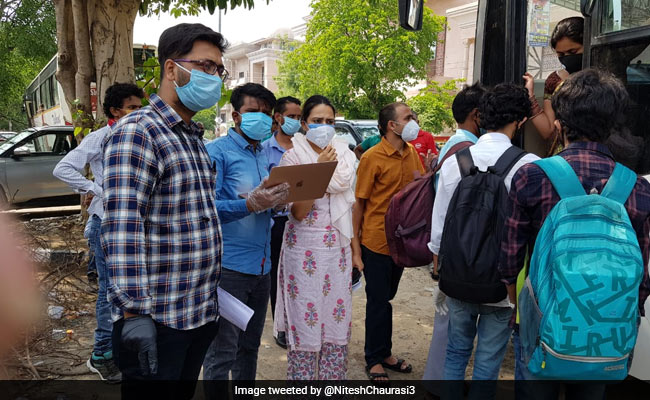 प्रवासी श्रमिकों को घर पहुंचाने के लिए इस शख्स ने स्वरा भास्कर को कहा 'लेडी सोनू सूद', एक्ट्रेस बोलीं- आप सभी ने मुझे...