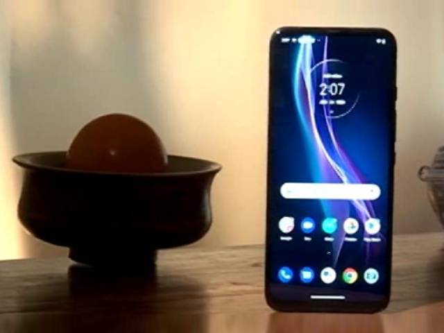 All About iOS 14 And Motorola One Fusion+ Review