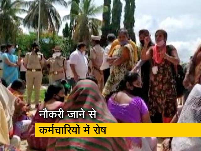 श्रीरंगपट्टनम में स्थित गोकुलदास फैक्ट्री ने सभी कर्मचारियों को हटाया