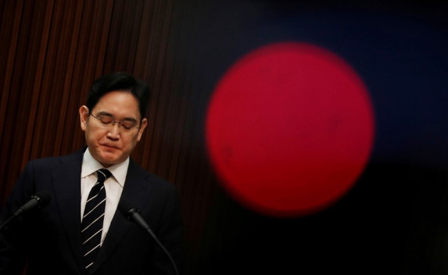 Jailed Samsung Chief Granted Release On Parole
