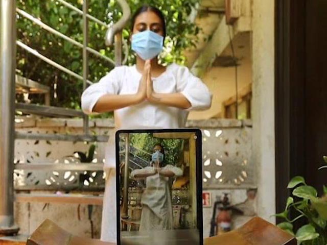 Video: Apps That Help You Practice Yoga