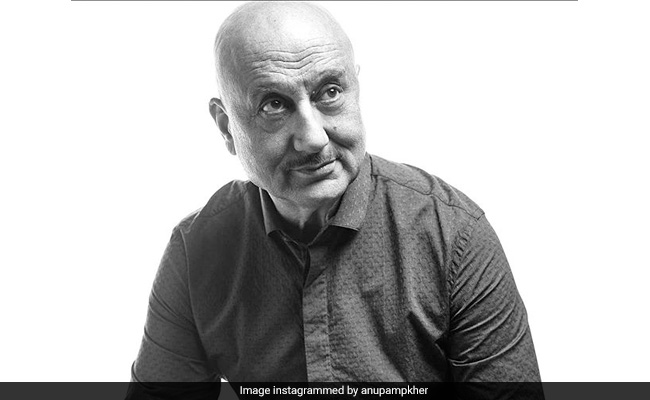 Anupam Kher, Neena Gupta And Other Stars Campaign To Raise Funds For Theatre Staff