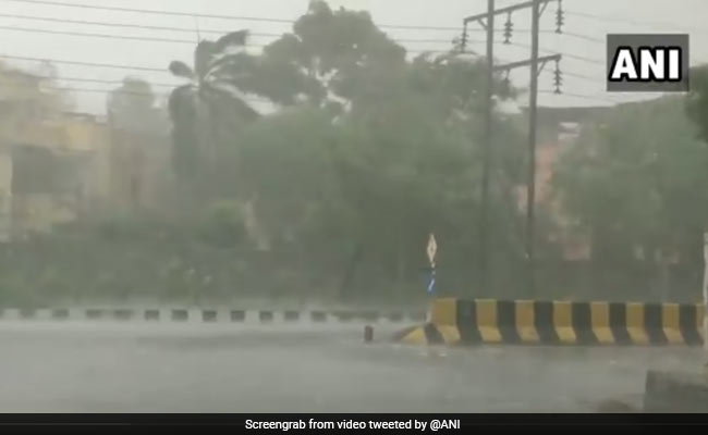 Light Rain, Thunderstorms In Parts Of North India Bring Respite From Heat