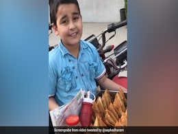 धर्मेंद्र ने शेयर किया समोसे बेचने वाले क्यूट बच्चे का Video, बोले- काम ही पूजा है... धर्मेंद्र ने शेयर किया समोसे बेचने वाले क्यूट बच्चे का Video, बोले- काम ही पूजा है...