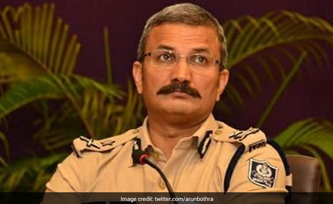 Airport Security Asked IPS Officer To Open Bag. Inside They Found... You'll Never Guess What