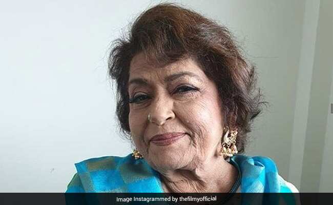 कोरियोग्राफर सरोज खान अस्पताल में भर्ती, सांस लेने में तकलीफ, हुआ COVID-19 टेस्ट