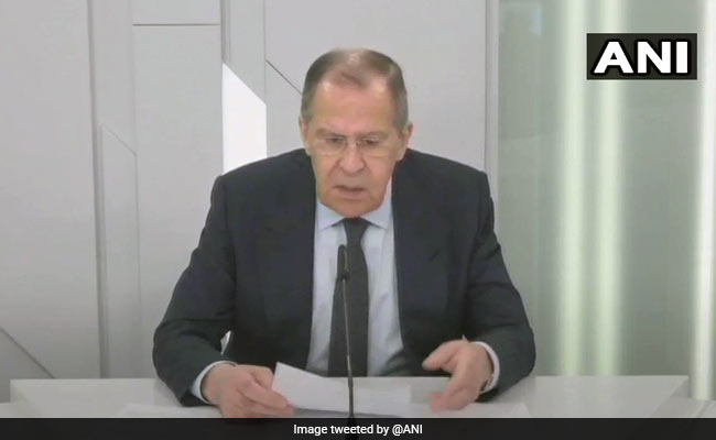 भारत, चीन को अपने मुद्दे सुलझाने के लिए बाहरी मदद की जरूरत नहीं: त्रिपक्षीय बैठक में रूस के विदेश मंत्री