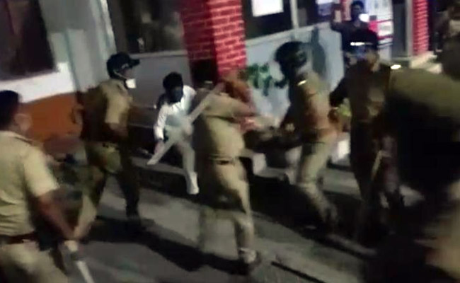 Late-Night Protests Over Arrest Of UP Congress Leader In Lucknow