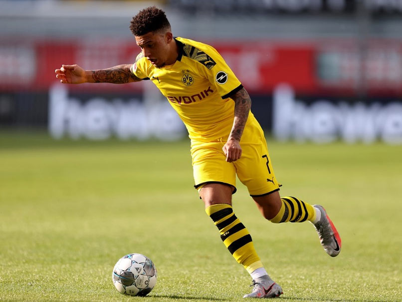 Borussia Dortmund S Jadon Sancho Manuel Akanji Fined For Breach Of Coronavirus Restrictions Football News
