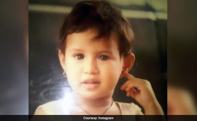 Can You Identify The <I>Chak De! India</i> Actress In This "Major Throwback" Pic?