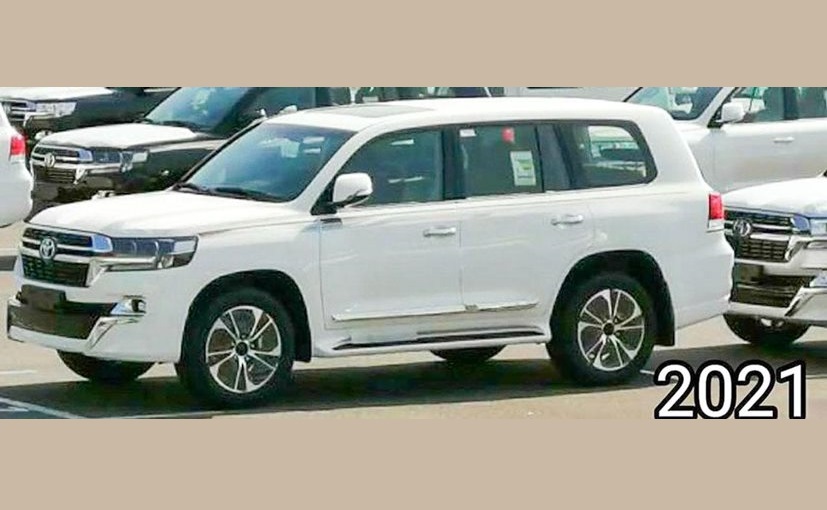 2021 Toyota Land Cruiser Facelift Spotted In Japan