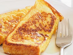Easy Breakfast Recipe: How To Make Quick and Easy French Toast With A Spicy Spin Easy Breakfast Recipe: How To Make Quick and Easy French Toast With A Spicy Spin