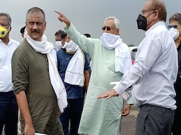 बिहार चुनाव: नीतीश कुमार की पार्टी का टिकट लौटाने के पीछे की असल कहानी  बिहार चुनाव: नीतीश कुमार की पार्टी का टिकट लौटाने के पीछे की असल कहानी