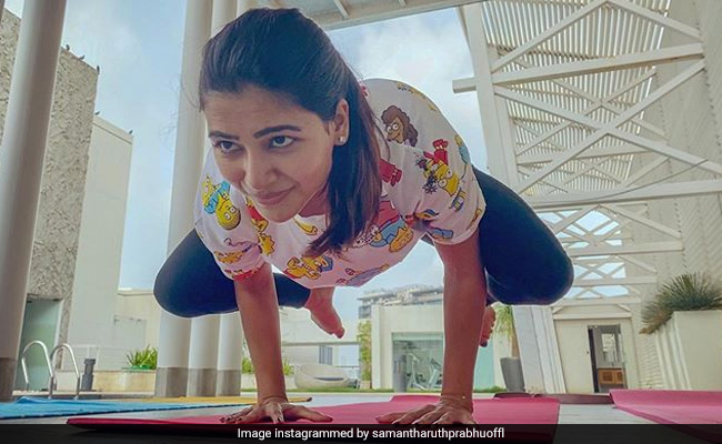 Naga Chaitanya Is Missing In Samantha Ruth Prabhu's Couples Yoga Pic But "She's Working On It"