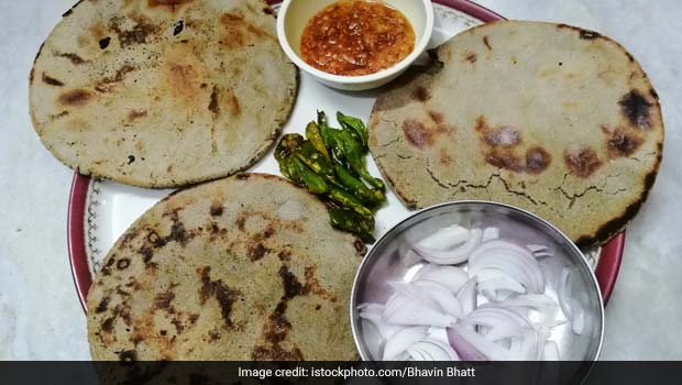 Bajra Roti And Lahsun Ki Chutney: Have You Tried This Hit Rajasthani Breakfast Yet?