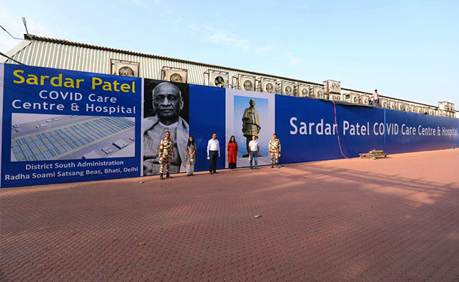 सरदार पटेल कोविड केयर सेंटर में ITBP के 30 से अधिक स्ट्रेस काउंसलर तैनात, कोरोना मरीज़ों का इलाज से योग तक रख रहे ध्यान