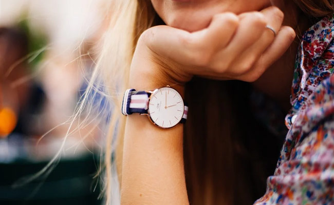 Amazon Sale 2020: Stylish Women Watches For Upto 70% Off