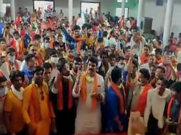On Camera, Madhya Pradesh Minister Violates Social Distancing On Camera, Madhya Pradesh Minister Violates Social Distancing