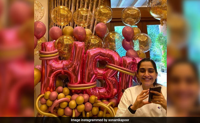Inside Sonam Kapoor's Birthday Celebrations. See Pics