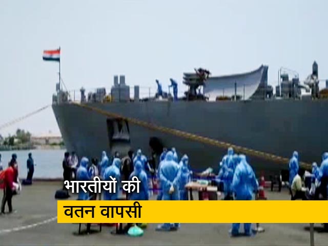 ईरान से 233 भारतीयों को लेकर लौटा INS शार्दुल