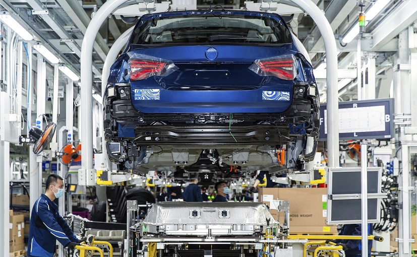 BMW To Lay Off 10,000 Contract Workers - Source