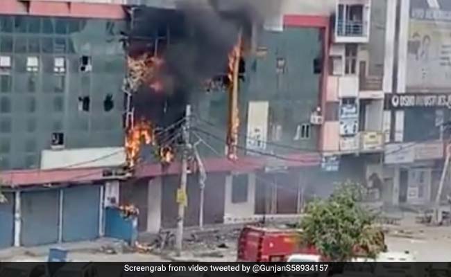 Fire Breaks Out At Shopping Complex In Northwest Delhi