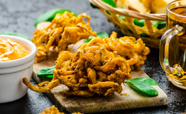 Chicken Laccha Pakora: A Yummy And Filling Snack To Sate Your Tea-Time Cravings